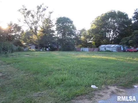 lot12 13 S 9 12 St, Monmouth, IL 61462