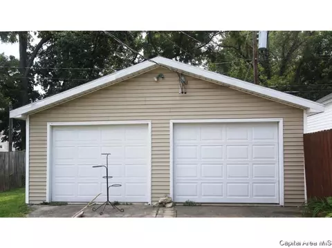 1452 N 3rd, Springfield, IL 62702 photo 9