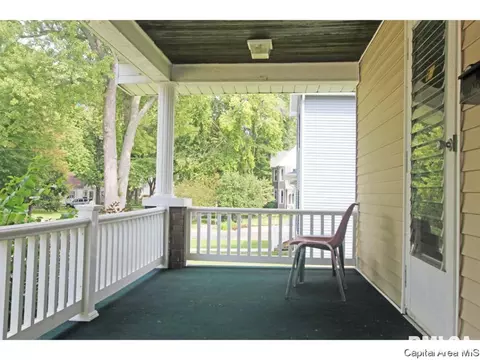 1452 N 3rd, Springfield, IL 62702 photo 2