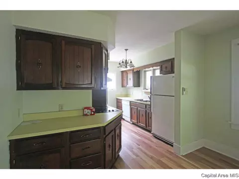 1452 N 3rd, Springfield, IL 62702 photo 4