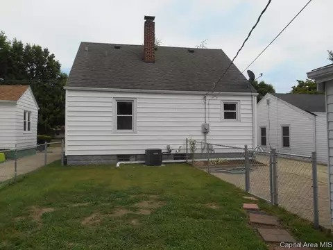 2425 S 11th St, Springfield, IL 62703 photo 27