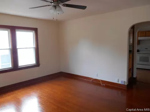 2425 S 11th St, Springfield, IL 62703 photo 12