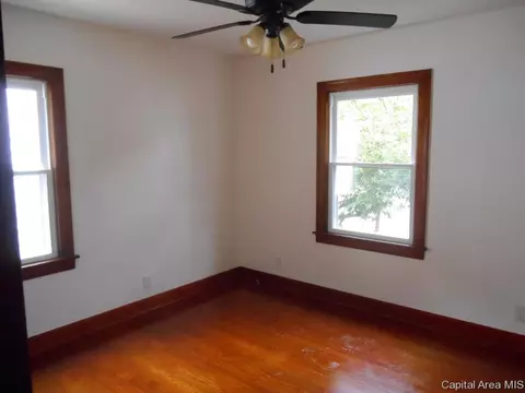 2425 S 11th St, Springfield, IL 62703 photo 14