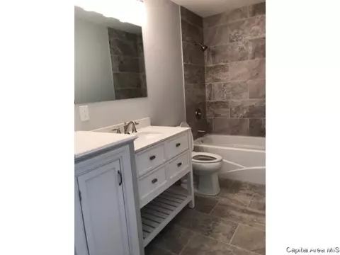 600 W Oakbrook, Chatham, IL 62629 photo 15