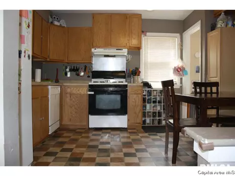 2341 Yale Blvd, Springfield, IL 62703 photo 5