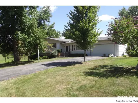 5 Lamplighter Ln, Springfield, IL 62707 photo 2
