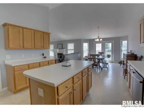 5408 Crane Dr, Springfield, IL 62711 photo 9