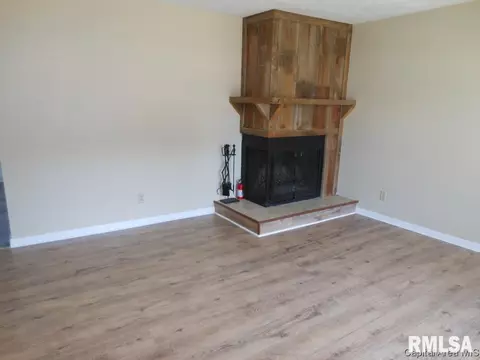 2925 Sherborn Rd, Springfield, IL 62702 photo 4