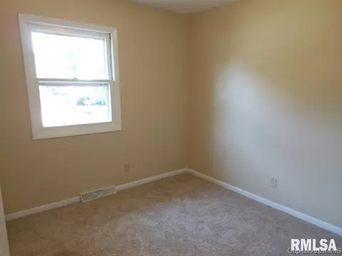 2925 Sherborn Rd, Springfield, IL 62702 photo 11