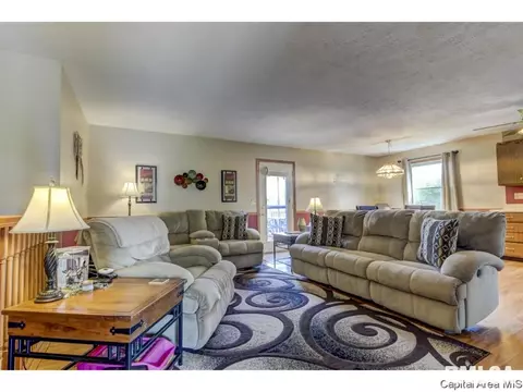 1601 Brenda Ct, Springfield, IL 62702 photo 11