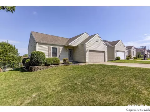 1601 Brenda Ct, Springfield, IL 62702 photo 2