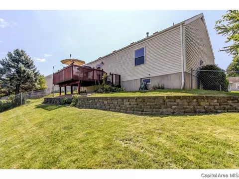1601 Brenda Ct, Springfield, IL 62702 photo 3