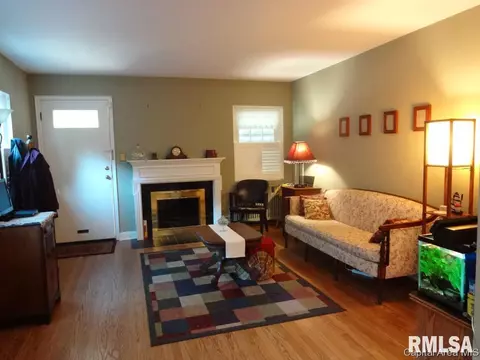 1908 S Walnut St, Springfield, IL 62704 photo 4