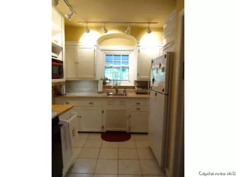 1908 S Walnut St, Springfield, IL 62704 photo 8