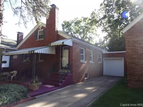 1908 S Walnut St, Springfield, IL 62704 photo 2