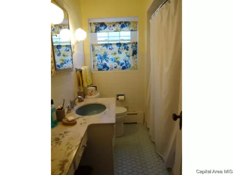 1908 S Walnut St, Springfield, IL 62704 photo 14
