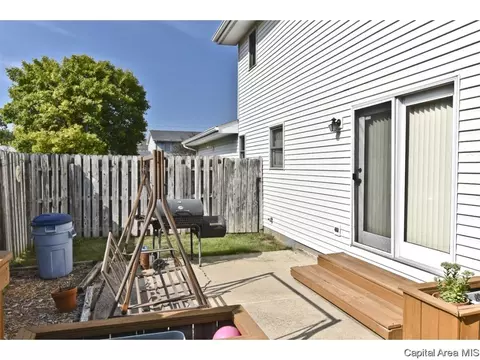 2401 Wembly Rd, Springfield, IL 62703 photo 27