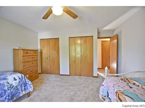 2401 Wembly Rd, Springfield, IL 62703 photo 19