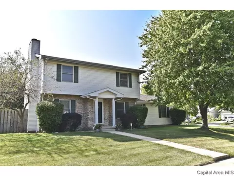 2401 Wembly Rd, Springfield, IL 62703 photo 1