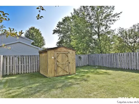 2401 Wembly Rd, Springfield, IL 62703 photo 30
