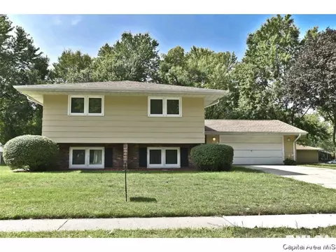 244 Stutely Ln, Springfield, IL 62704 photo 1