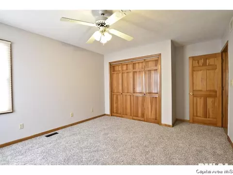 2004 Clarion, Springfield, IL 62711 photo 16