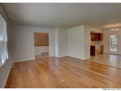 161 Nottingham, Springfield, IL 62704 photo 21