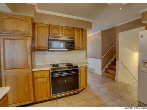 161 Nottingham, Springfield, IL 62704 photo 9