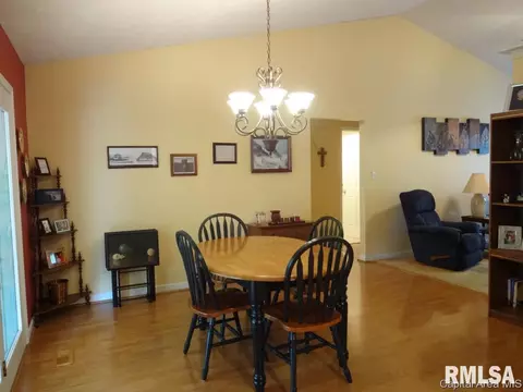3333 Rawlings Dr, Springfield, IL 62704 photo 5