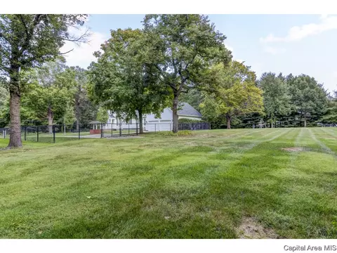 2000 Hazel Dell Rd, Springfield, IL 62703 photo 23