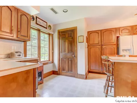 2000 Hazel Dell Rd, Springfield, IL 62703 photo 14