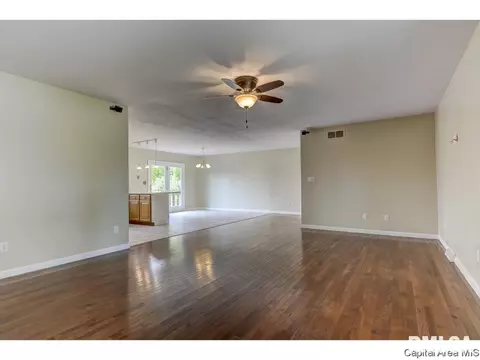 209 Appomattox Dr, Springfield, IL 62711 photo 7