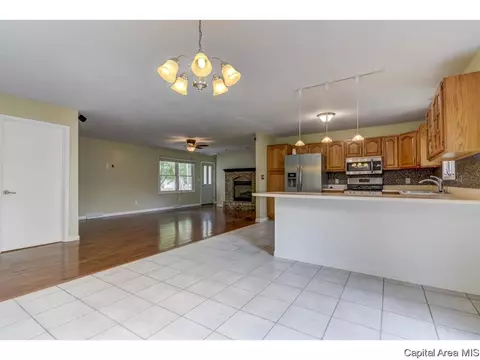 209 Appomattox Dr, Springfield, IL 62711 photo 9