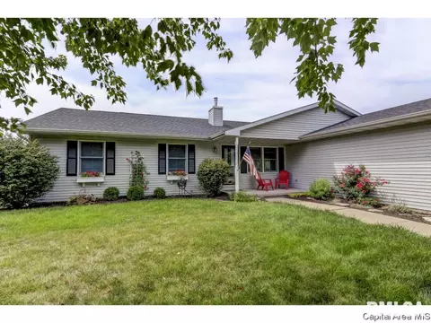 209 Appomattox Dr, Springfield, IL 62711 photo 2