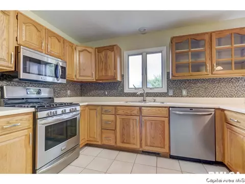 209 Appomattox Dr, Springfield, IL 62711 photo 15