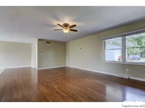 209 Appomattox Dr, Springfield, IL 62711 photo 6