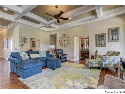 5600 Legacy Ln, Springfield, IL 62711 photo 6