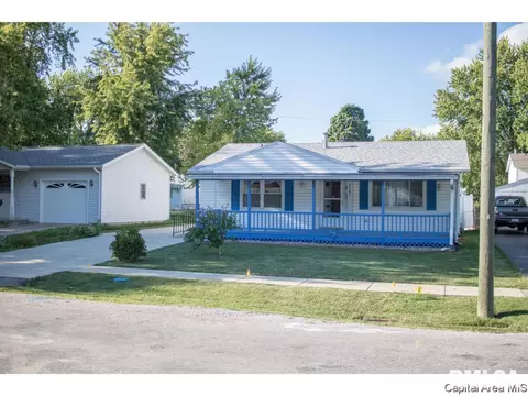 2241 E Watch Ave, Springfield, IL 62702 photo 2