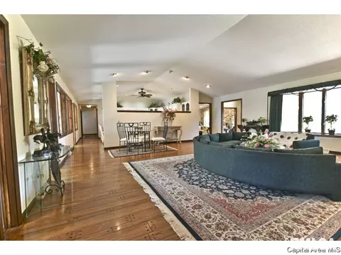 20 Pickering Ln, Springfield, IL 62712 photo 5