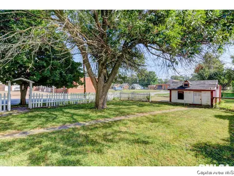 1228 E Oak St, Springfield, IL 62703 photo 27