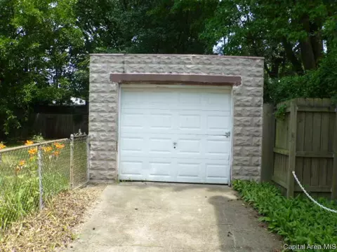 1524 N 4th St, Springfield, IL 62702 photo 20