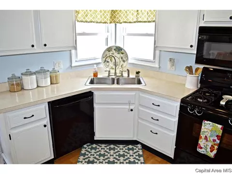 2005 Creighton Rd, Springfield, IL 62703 photo 11