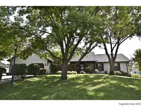 15 Hickory Ridge Ln, Springfield, IL 62707 photo 1