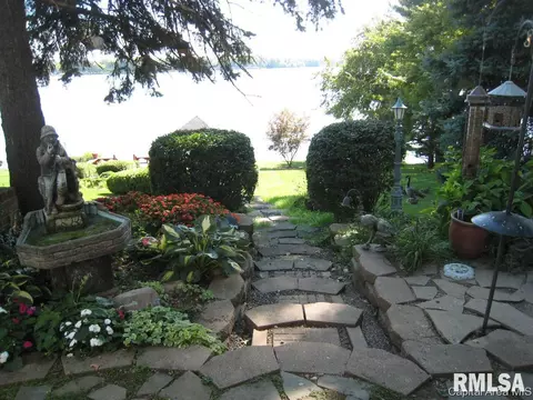 220 Maple Grove Ln, Springfield, IL 62712 photo 7