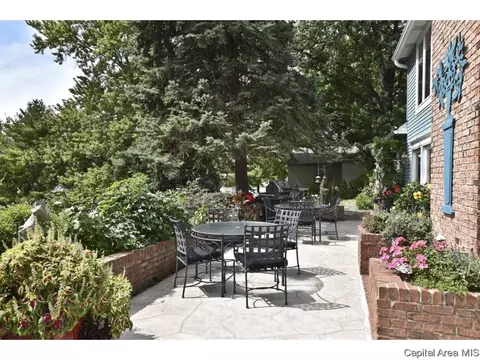220 Maple Grove Ln, Springfield, IL 62712 photo 5
