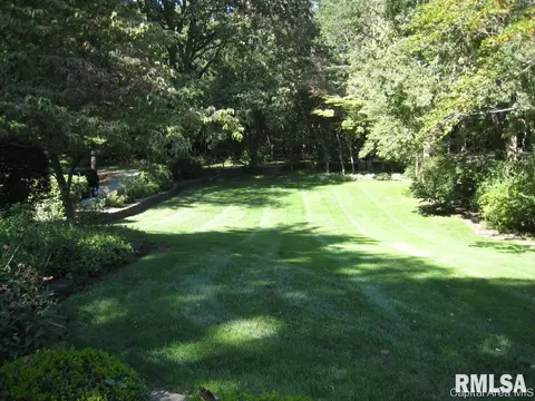 220 Maple Grove Ln, Springfield, IL 62712 photo 35
