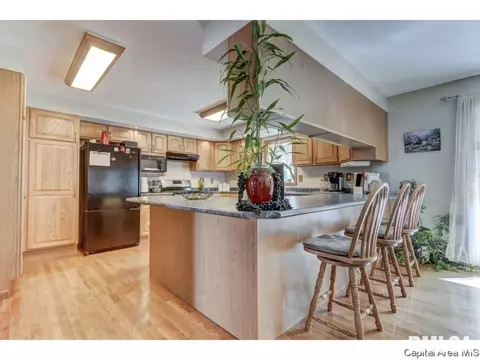 1028 Post Rd, Springfield, IL 62712 photo 11