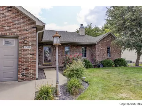 1028 Post Rd, Springfield, IL 62712 photo 2