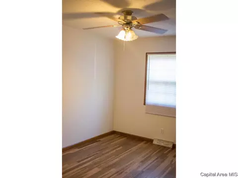 142 Glen Aire Dr, Springfield, IL 62703 photo 13