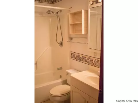 142 Glen Aire Dr, Springfield, IL 62703 photo 15
